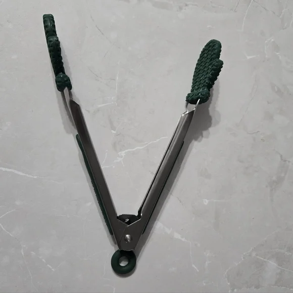 Green Pampered Chef Holiday Oven Mitt Tongs - Picture 3 of 4